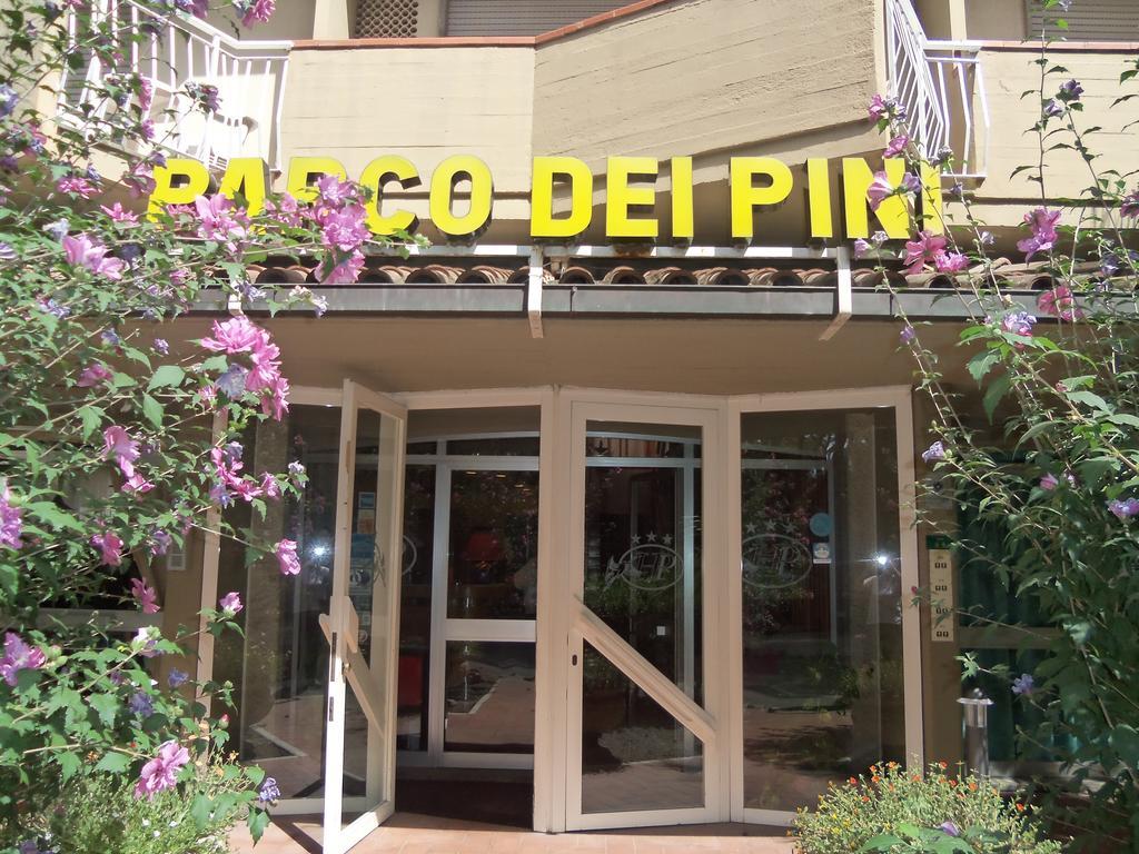 Hotel Parco Dei Pini - 100mt Dal Mare